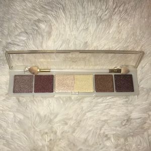 KHROMA 6 shade eyeshadow